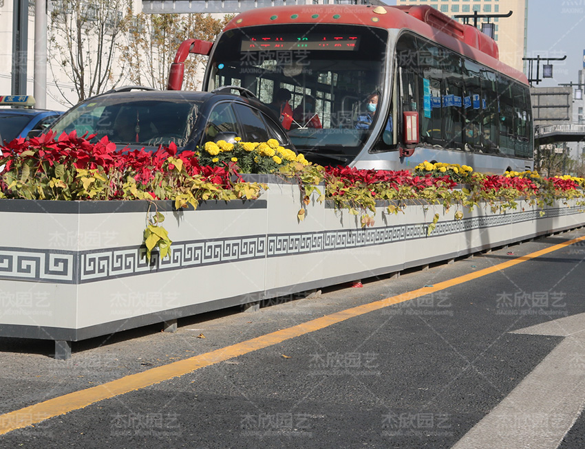 關于道路護欄花箱的問題，一次講清